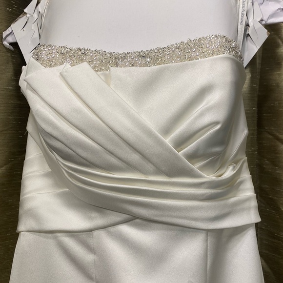David's Bridal Dresses & Skirts - Wedding Dress New with tags Sz 2